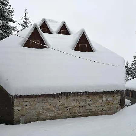 Vikendica Ajla ترافنيك