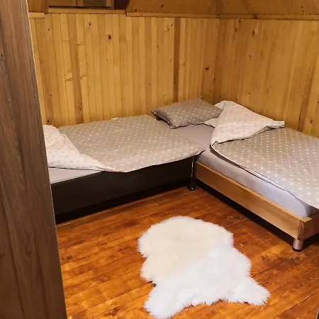 بيت للعطل Vikendica Ajla *